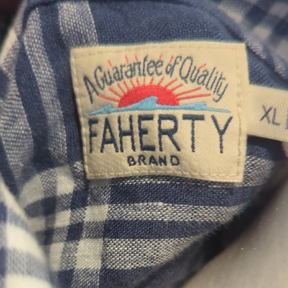 100% Linen Faherty Navy and White Plaid Shirt - Picture 3 of 8